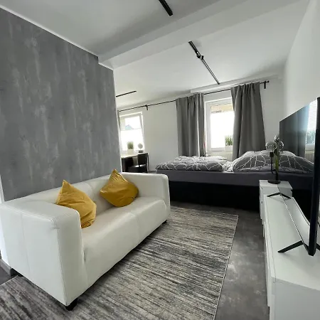 Gleis 12 , Kontaktloser 24-7-check In, Barrierefrei ,smart Tv, W-lan, Parkplatz Kostenlos Bückeburg