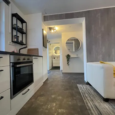 Gleis 12 , Kontaktloser 24-7-check In, Barrierefrei ,smart Tv, W-lan, Parkplatz Kostenlos Bückeburg