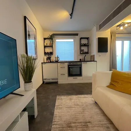 Gleis 12 , Kontaktloser 24-7-check In, Barrierefrei ,smart Tv, W-lan, Parkplatz Kostenlos Bückeburg